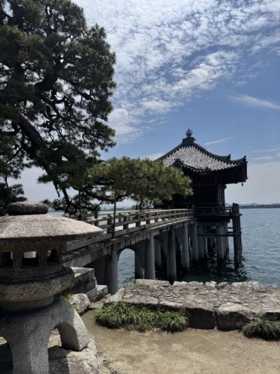 浮御堂